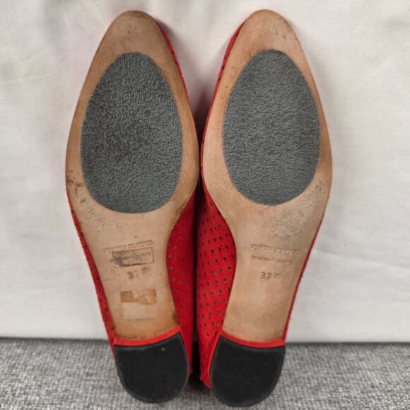MANOLO BLAHNIK WOMEN’S SUEDE FLATS MESH ACCENTS • SIZE US 7 • MADE IN ITALY - Picture 8 of 10